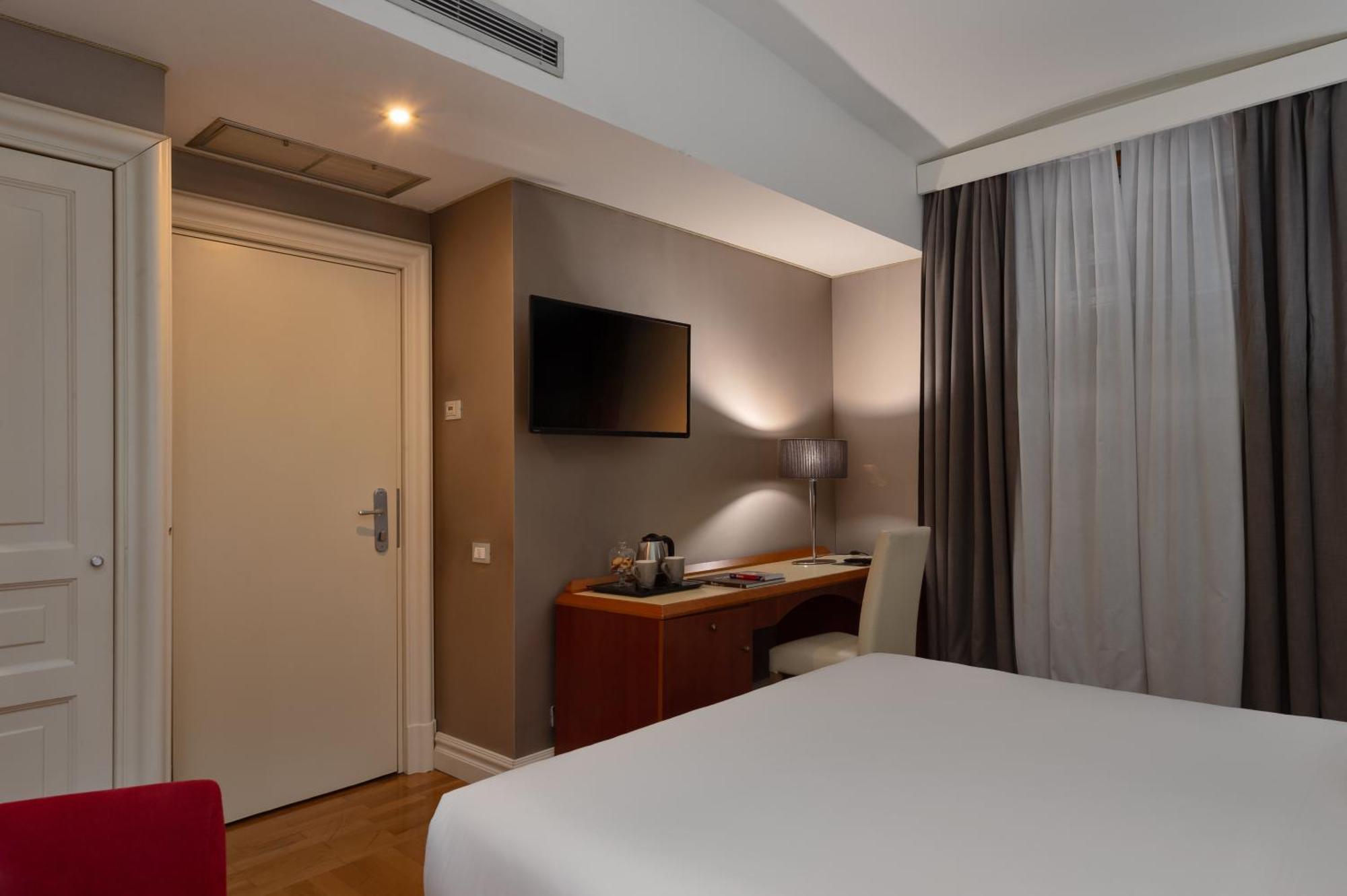 Hotel Principe Torlonia Roma Esterno foto